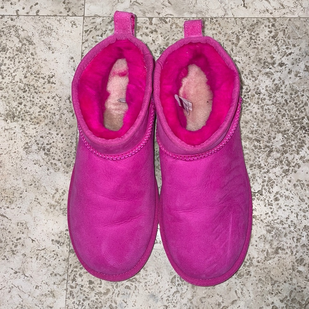 Women’s UGGs perfect condition authentic